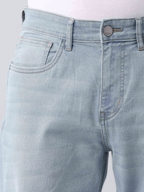 Men Relaxed Fit Heavy Fade Jeans - Image 4